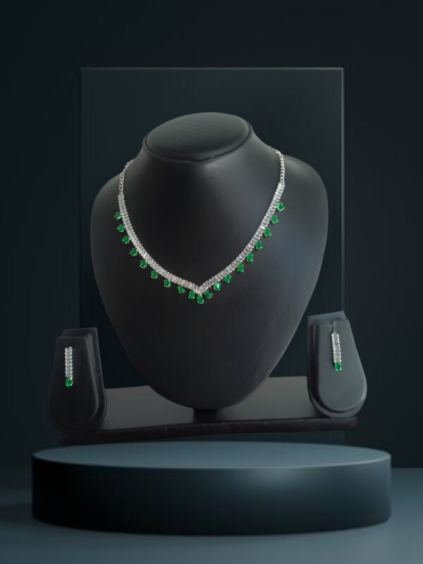 2 line Green and white Nacklace with Kundan American Dimond
